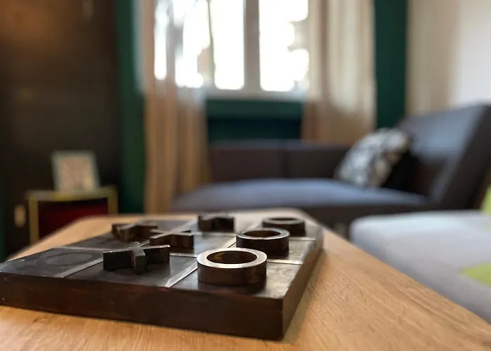 Hey Hey Hey Hey Bucharest